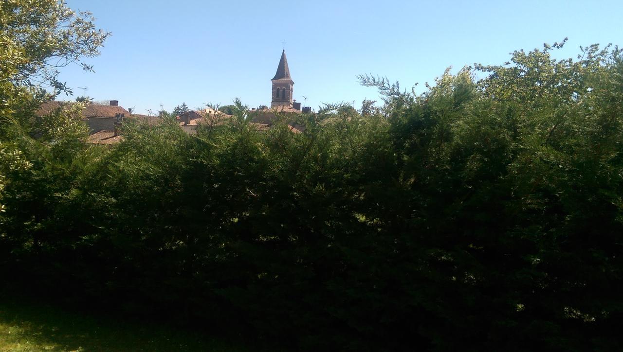 Bed and Breakfast Vingt Grand Rue Champagne-Mouton Екстер'єр фото