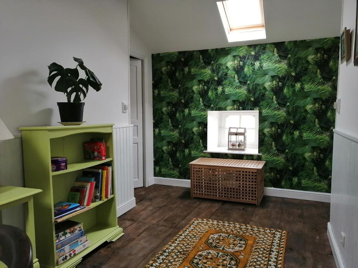 Bed and Breakfast Vingt Grand Rue Champagne-Mouton Екстер'єр фото
